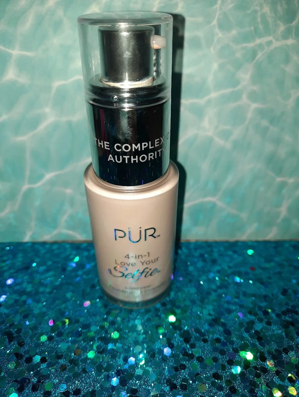 4-in-1 Love Your Selfie Foundation & Concealer — LP2